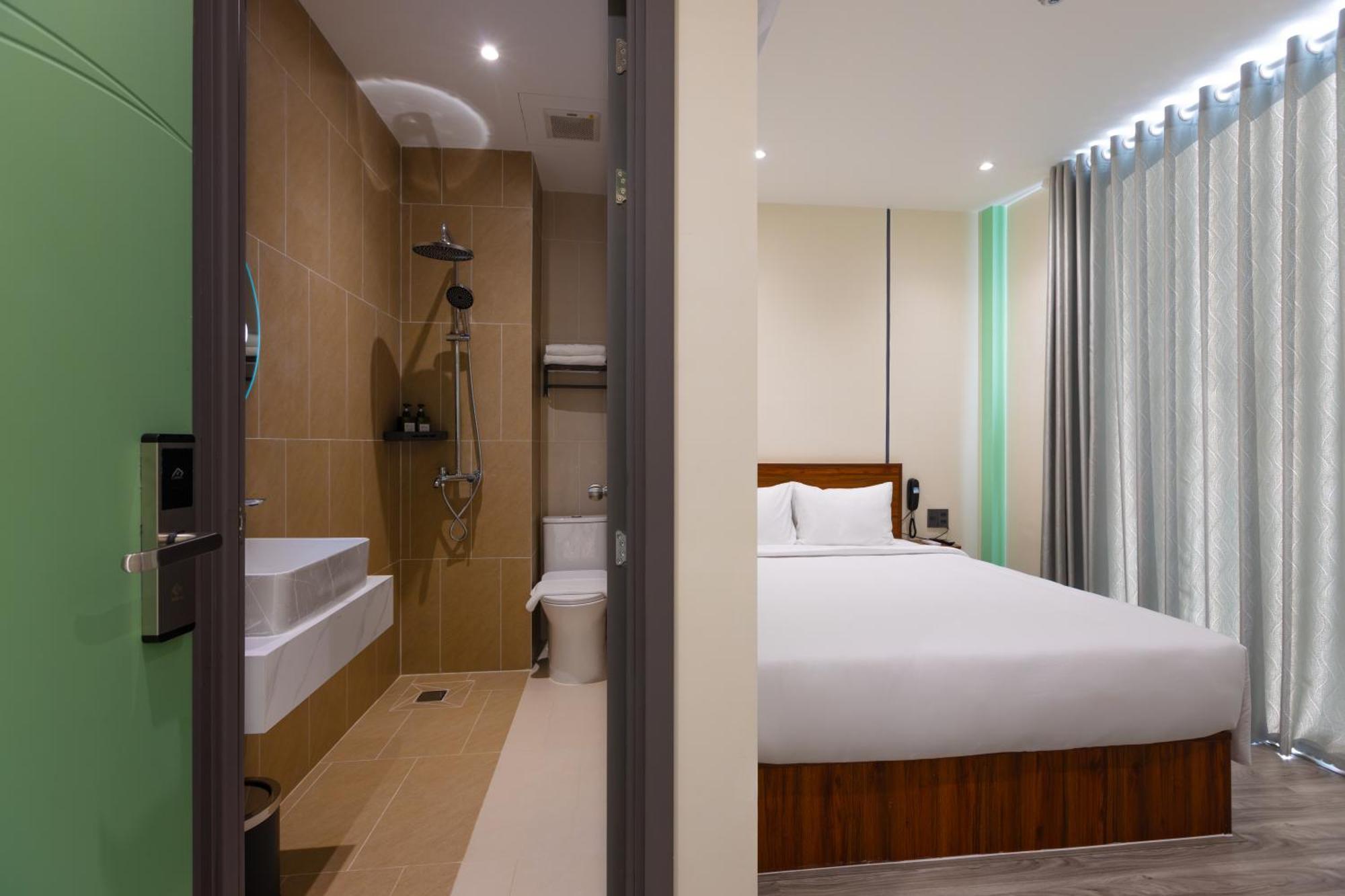 V'Luna Hotel - Managed By Thm Can Tho Bagian luar foto